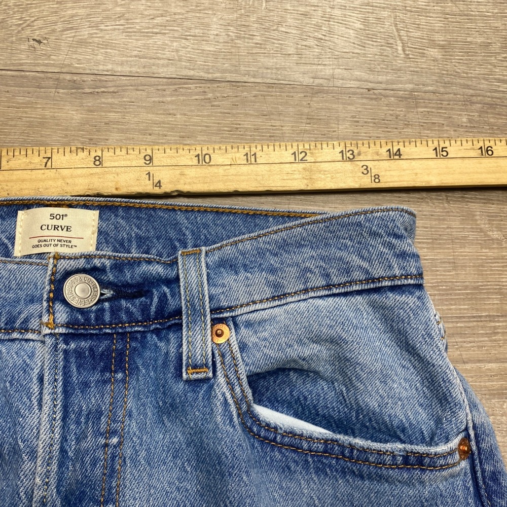 Levis 501 Curve Jeans Womens 29 Light Wash High Rise Straight Leg Denim Casual - Picture 8 of 10